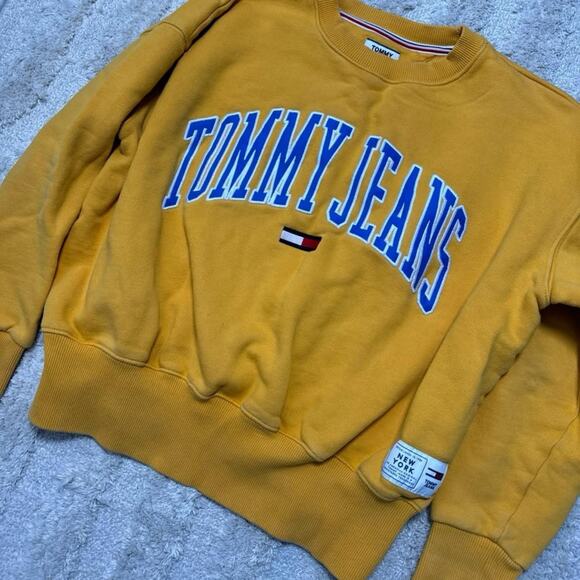 Tommy Hilfiger Crewneck Sweatshirt - Picture 2 of 5